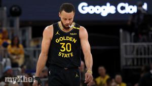 Stephen Curry's Hamstring Injury Leaves Him Doubtful For Game 2 Against Timberwolves