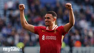 Trent Alexander-Arnold Announces Departure From Liverpool Seeking New Challenge