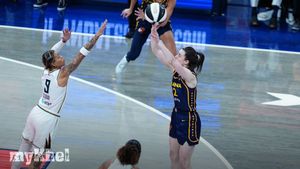 Caitlin Clark Scores 32 Points And Leads Indiana Fever To Victory Over New York Liberty