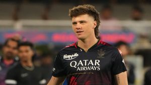 RCB Flop and Unsold IPL player breaks Chris Gayle record with 19 Sixes in MLC 2025!