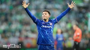 Manchester United Must Lower Jadon Sancho's Price For Potential Sale To Napoli