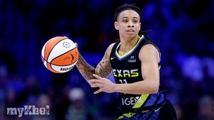 Good Vibes As JJ Quinerly Fills Paige Bueckers' Shoes In Dallas Wings Victory
