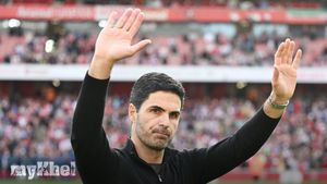 Manchester United Set To Host Arsenal In Premier League Opening Weekend Match