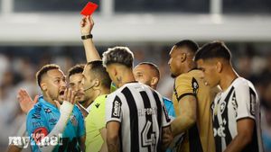 Neymar Issues Apology Following Red Card For Handball In Santos Match Against Botafogo