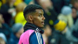 Alexander Isak wants to leave Newcastle - Three Clubs the Sweden striker can Join in the Summer