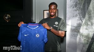 Chelsea Finalises Signing Of Jamie Gittens From Borussia Dortmund For £48.5 Million