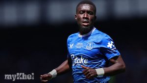 Idrissa Gueye Commits To Everton With New Contract Until June 2026