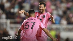 Inter Miami Triumphs 2-1 Against Atlas With Last-Minute Goal From Weigandt