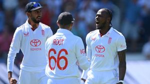 ENG vs IND Lord's Test: Bumrah grabs a fifer, Archer stars on return, Root creates more history on day two