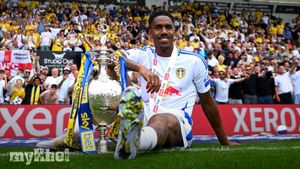 Junior Firpo Completes Move Back To Real Betis Following Departure From Leeds United