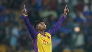 Who is Kranti Goud? India pacer who comes from a Humble Background, picked 15 wickets in debut WPL Season