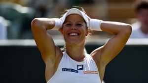 Wimbledon: Keys becomes latest seed to fall as 37-year-old Siegemund progresses