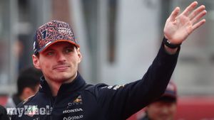 Max Verstappen Will Continue Driving For Red Bull In 2026 Season, Says Helmut Marko