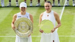 How Much Money Did Iga Swiatek, Amanda Anisimova Earn After Wimbledon 2025 Women's Singles Final?