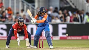 EN-W vs IN-W 1st ODI Live Streaming: Where to Watch England Women vs India Women Match on TV and Online?