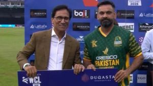 Pakistan Champions Edge Out England In Thriller To Kick Off WCL 2025
