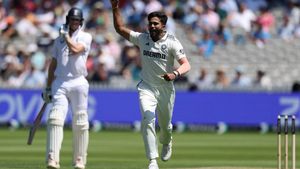 IND vs ENG: Nitish Reddy gets Two Wicket in an Over to dismiss both England openers - Watch