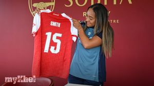 Olivia Smith Joins Arsenal As First £1 Million Player: An In-Depth Analysis