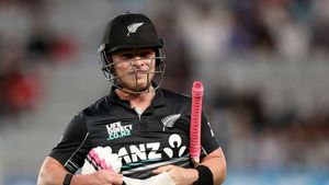 Seifert helps New Zealand defeat Proteas to stay perfect in Tri-Nations Series