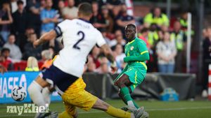 Sunderland Completes Club-Record £30 Million Transfer For Midfielder Habib Diarra