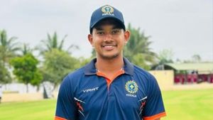 From Wayanad to KCL 2025: Akhin Sathar looks destined for Lofty Heights