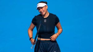 Wimbledon runner-up Anisimova slumps out of Cincinnati Open