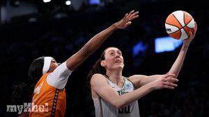 Breanna Stewart Makes Strong Return From Injury, Scores 19 Points For New York Liberty