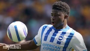 Brighton Boss Fabian Hurzeler Remains Confident Amid Transfer Speculation For Key Players
