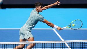 Alcaraz cruises to victory over Medjedovic in Cincinnati Open, to face Luca Nardi in Round of 16