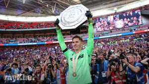 Crystal Palace's Dean Henderson Shines In Community Shield Victory Against Liverpool