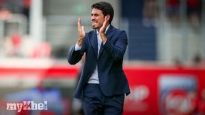 Cuesta Discusses Key Coaching Advice From Arteta Before Starting At Parma