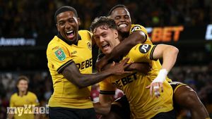 EFL Cup: Strand Larsen's Late Goals Propel Wolves To Comeback Victory Over West Ham