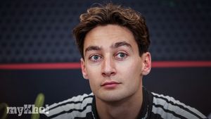 George Russell Prioritises Right Conditions In Delaying Mercedes Contract Extension Talks