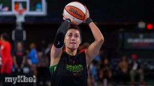 Kayla McBride Commends Jessica Shepard After Historic Triple-Double Performance Against Indiana Fever