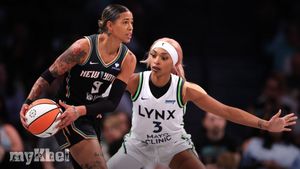 Lynx Overcome Liberty In WNBA Finals Rematch With Strong Performance