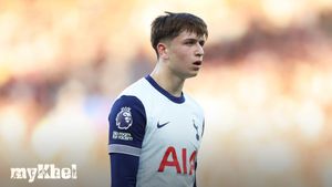 Mikey Moore Signs New Long-Term Contract With Tottenham Hotspur Amid Loan To Rangers