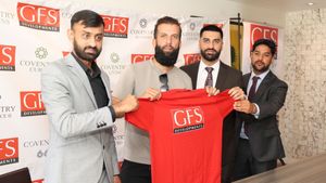 Moeen Ali Hails Siraj For England Heroics, Calls Dubai One of the Safest Places on Earth