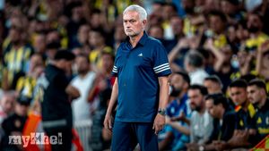 Mourinho Acknowledges Fans As Decisive Factor In Fenerbahce's Champions League Qualifying Victory