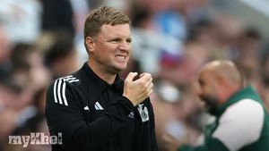 Eddie Howe Emphasises Need For Committed Players At Newcastle Amid Alexander Isak Transfer Situation
