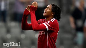Arne Slot Commends Rio Ngumoha's Fearlessness After Premier League Victory At St James' Park