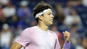 Canadian Open: Shelton overcomes Fritz and Khachanov downs Zverev in Toronto