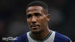 Tchatchoua Joins Wolves In Pursuit Of Premier League Dream After Transfer From Hellas Verona