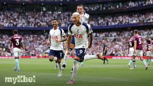 Richarlison's Spectacular Goal Secures Tottenham's 3-0 Win Against Burnley Under Thomas Frank