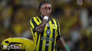Al-Ittihad Secures 4-2 Victory Against Al-Fateh As Bergwijn Scores Twice