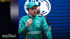 Fernando Alonso Weighs Retirement Options Amid Aston Martin's Performance Struggles