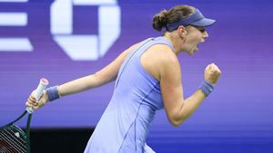 US Open: Anisimova overwhelms Osaka in Flushing Meadows thriller