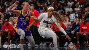 Atlanta Dream Defeat Los Angeles Sparks To Claim Second Place In WNBA Standings