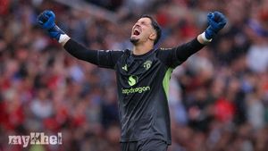 Amorim Anticipates Bayindir Will Have Similar Impact To Van Der Sar At Manchester United