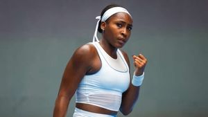 China Open: Gauff tees up Fernandez meeting in Beijing as Paolini, Rybakina advance