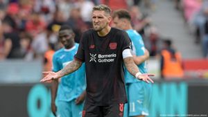 Bundesliga: Leverkusen sack coach Erik ten Hag after two games